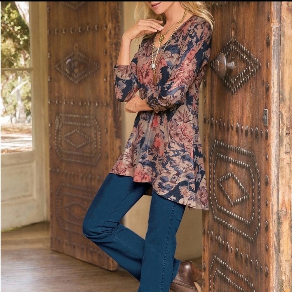 Soft Surroundings Millie Tunic Top Floral/Bird Print in Blue and Pink